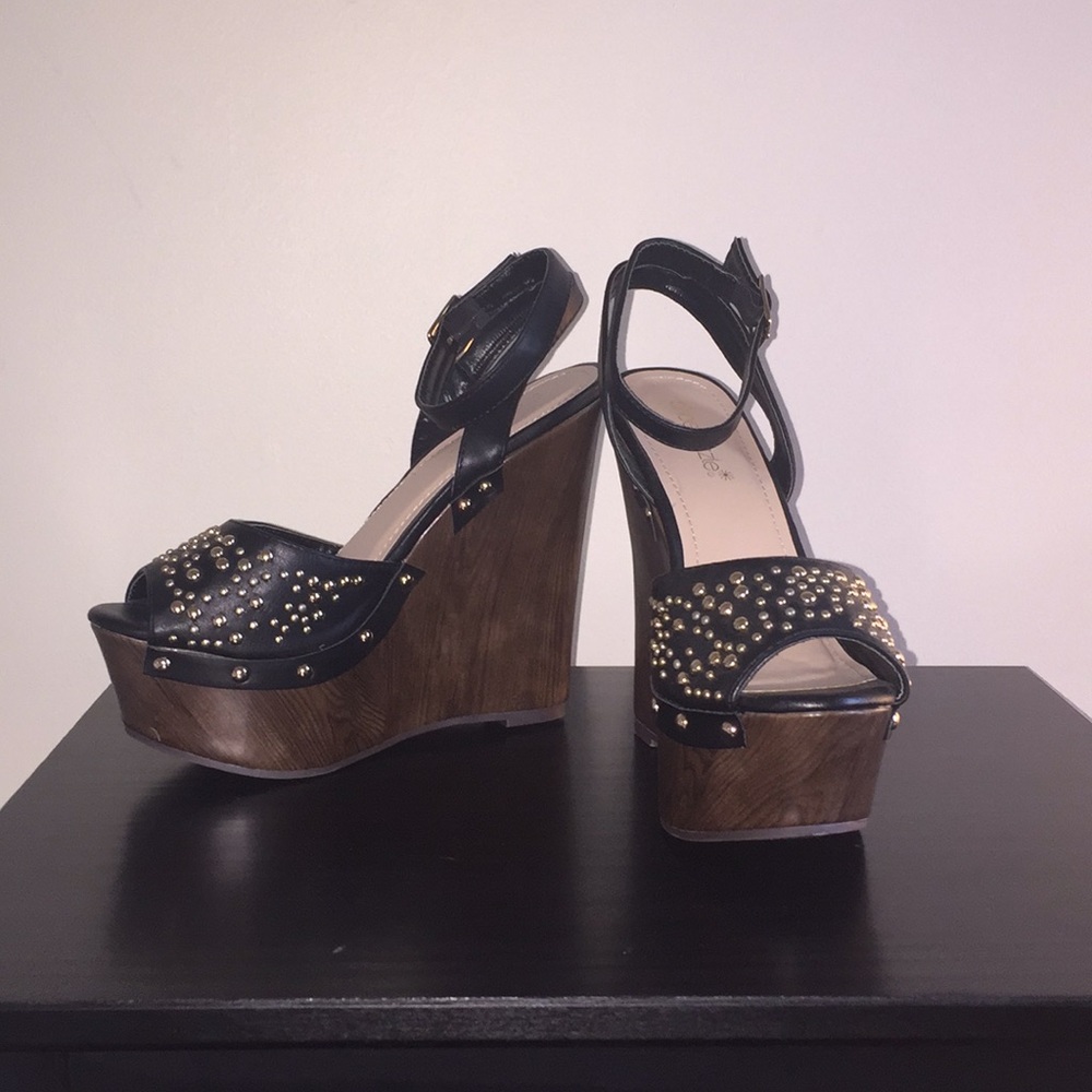 Gold studded faux wood wedges